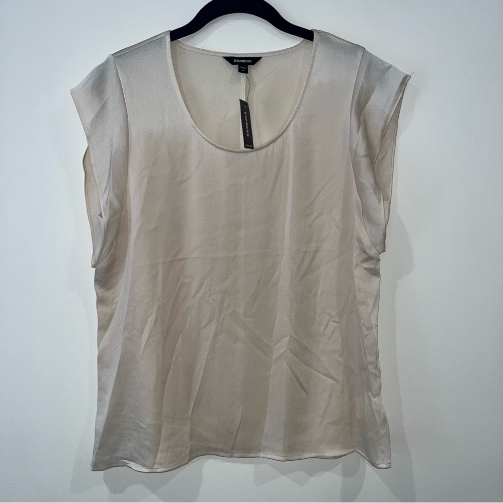 Express cap sleeve semi sheer blouse cream off white size M NWT